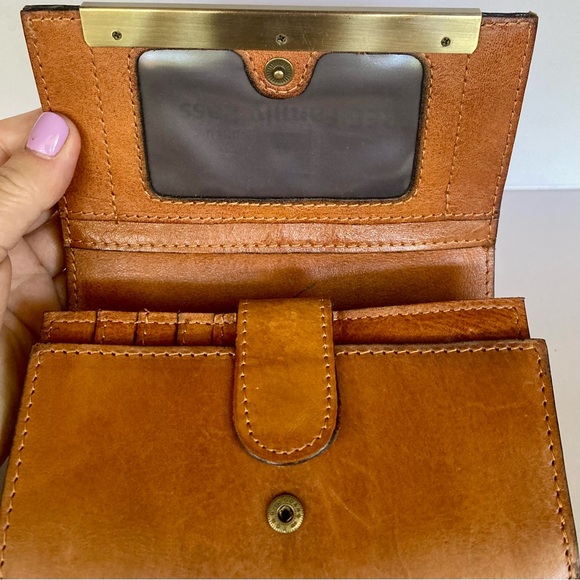 Patricia Nash Leather Cametti Trifold Wallet Organizer Tan Tooled Embossed Gold - Picture 12 of 16